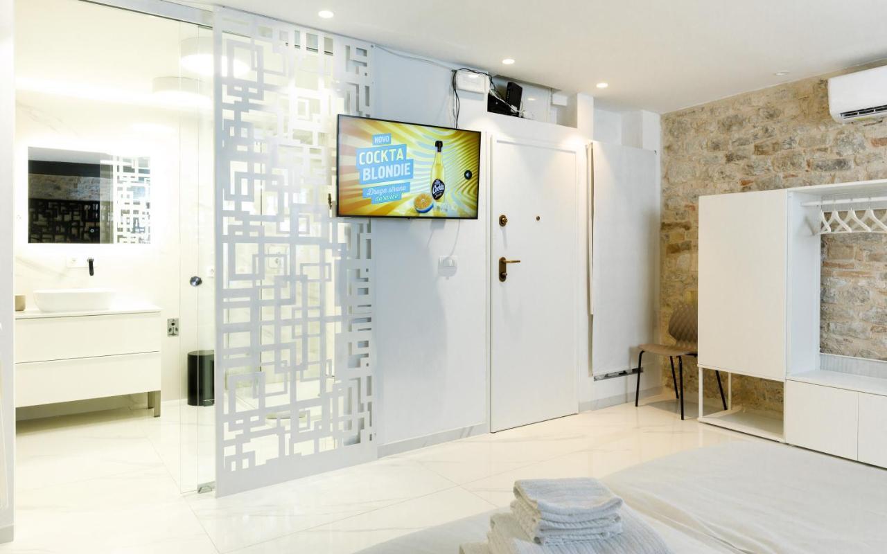 Palace Luxury Room Split Ngoại thất bức ảnh